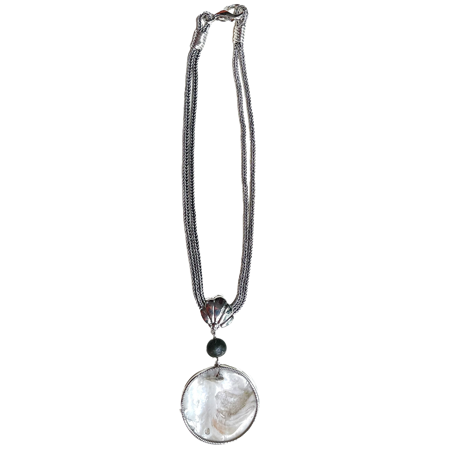 Illary Necklace
